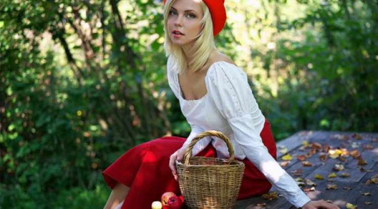 Кращі перекази «Червоної Шапочки» в стилі різних письменників