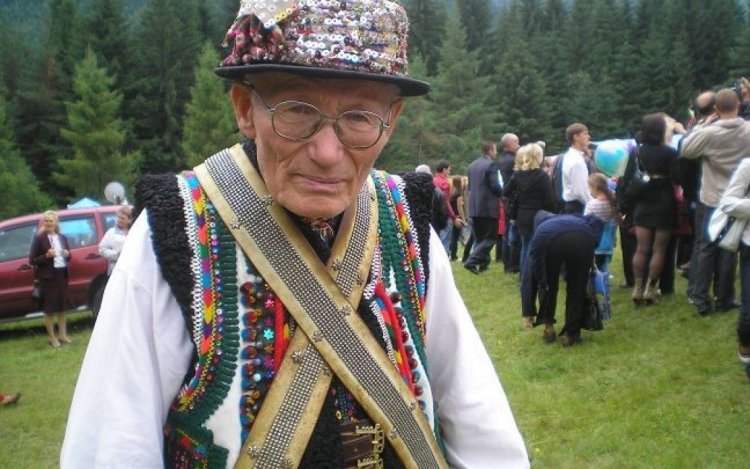 ЗАРІЗАЛИ МОЛЬФАРА